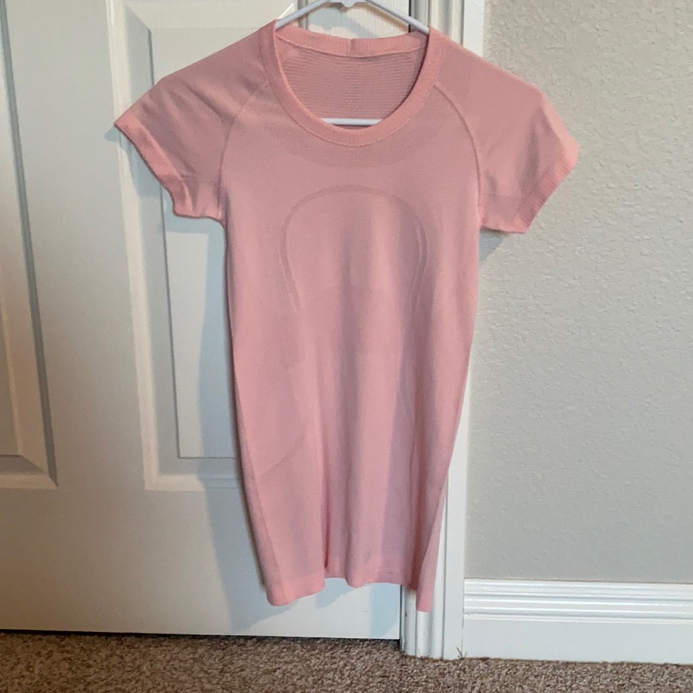 Lululemon short sleeve